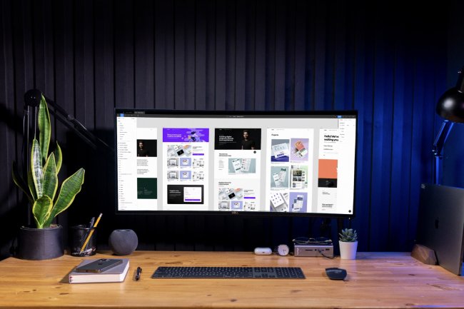 Best AI Tool for Logo Design, Posters, and Marketing Graphics in 2025