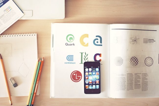 AI Design Tools vs Traditional Design: Which Saves More Time and Money?